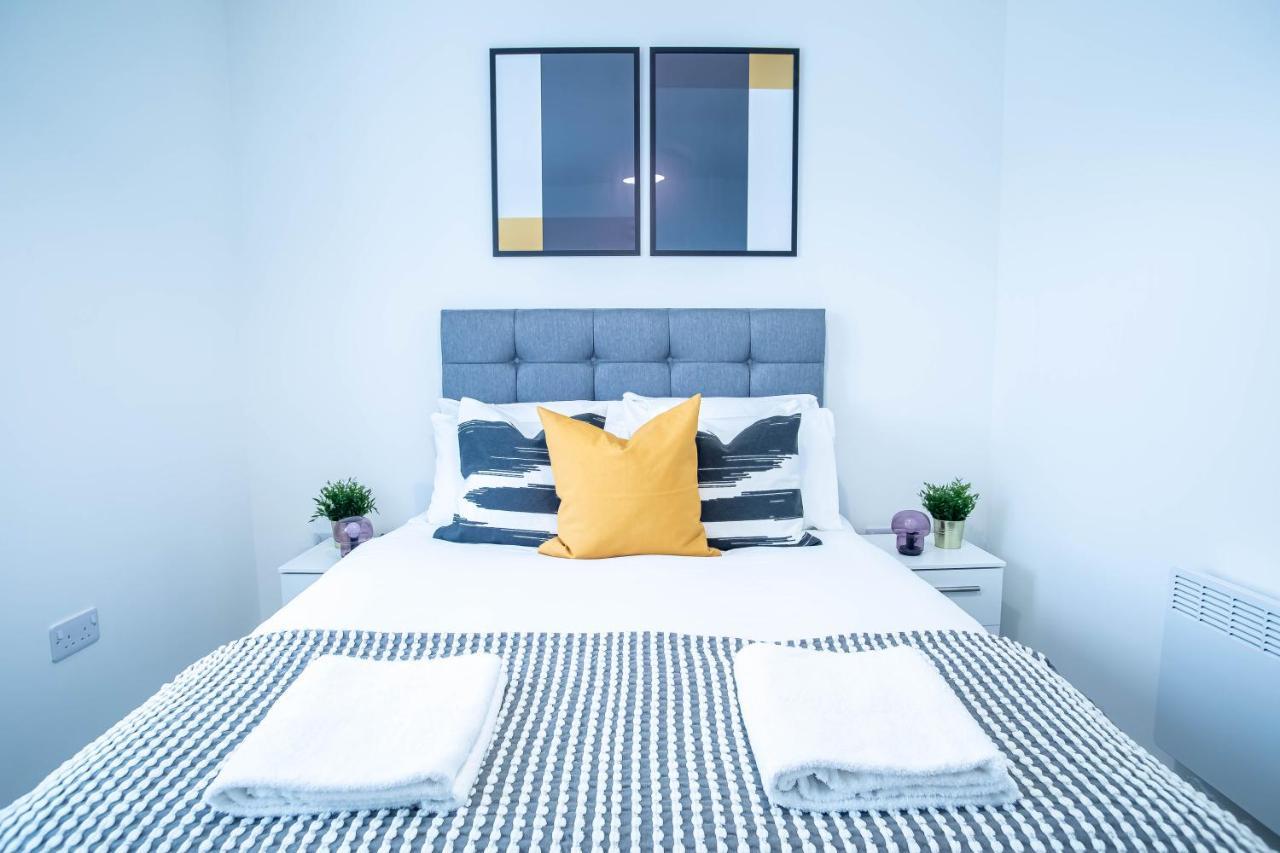 Luxury Apartments Available Next To Train Station - The Wallgate Apartments Wigan - Free Parking Extérieur photo