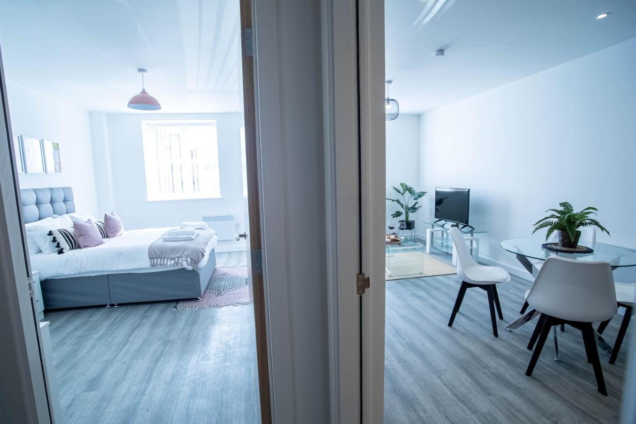 Luxury Apartments Available Next To Train Station - The Wallgate Apartments Wigan - Free Parking Extérieur photo