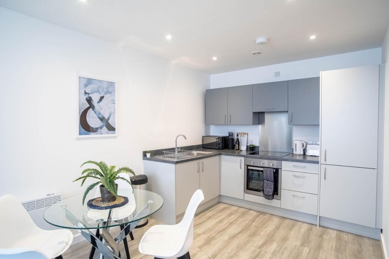 Luxury Apartments Available Next To Train Station - The Wallgate Apartments Wigan - Free Parking Extérieur photo
