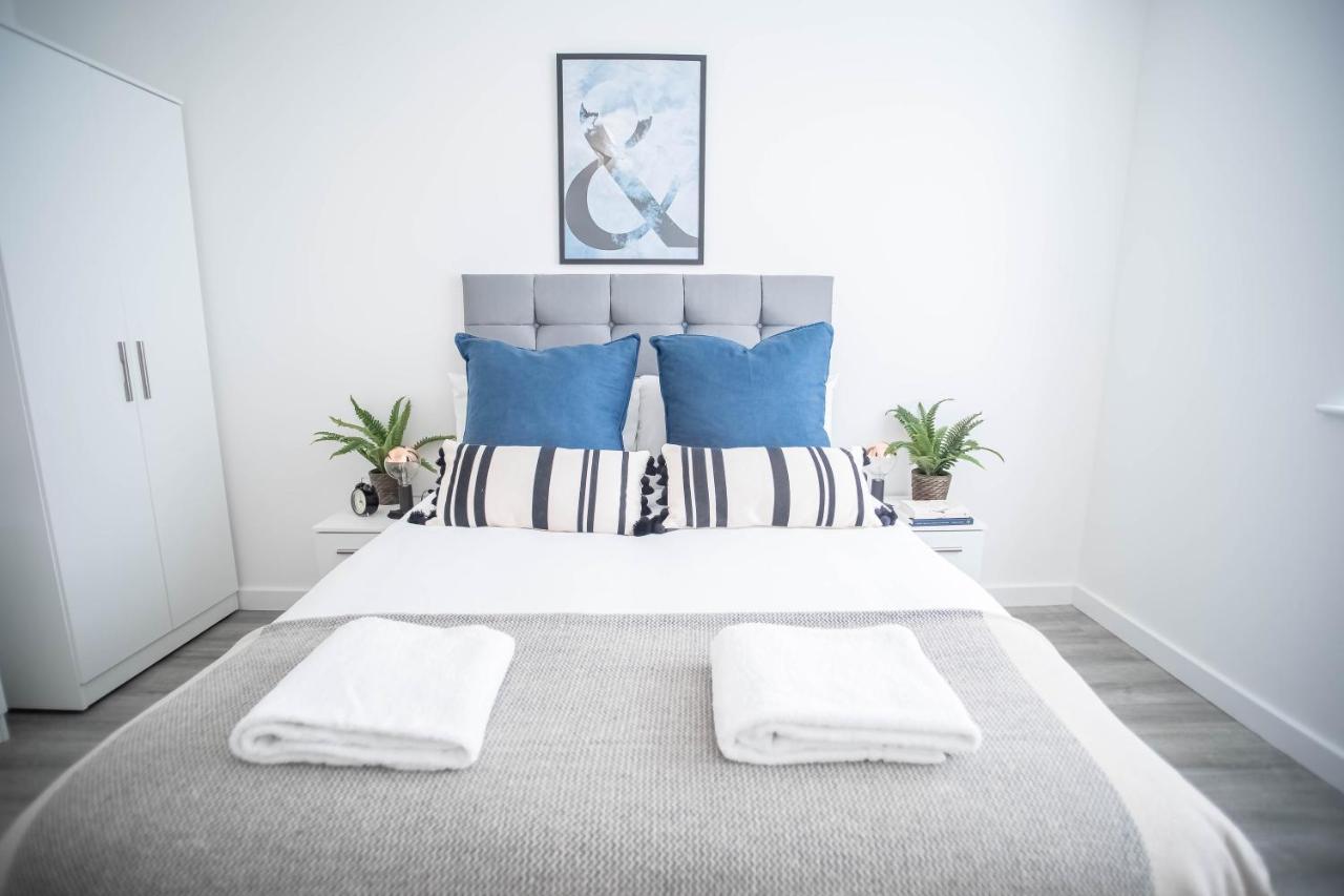 Luxury Apartments Available Next To Train Station - The Wallgate Apartments Wigan - Free Parking Extérieur photo